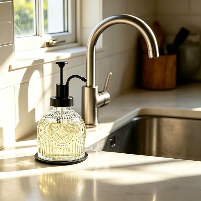 SheeChung Vintage Soap Dispenser, Kitchen Dish Soap Dispensers with Pump Mat, Glass Hand Soap Dispenser for Bathroom, Liquid, Lotion, Refillable, Rustic Farmhouse Decor-Clear (Black Pump, 1 pk)