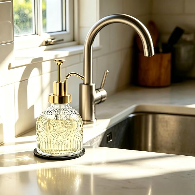 SheeChung Vintage Soap Dispenser, Kitchen Dish Soap Dispensers with Pump Mat, Glass Hand Soap Dispenser for Bathroom, Liquid, Lotion, Refillable, Rustic Farmhouse Decor-Clear (Gold Pump, 1 pk)